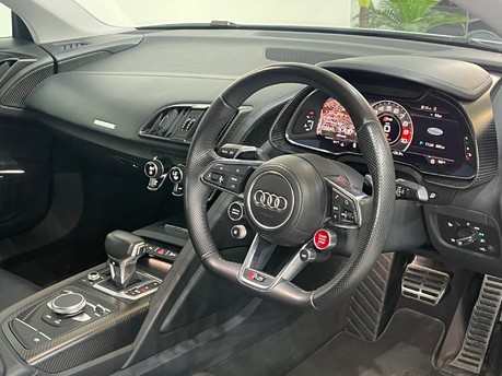 Audi R8 5.2 FSI V10 Plus S Tronic quattro Euro 6 (s/s) 2dr 