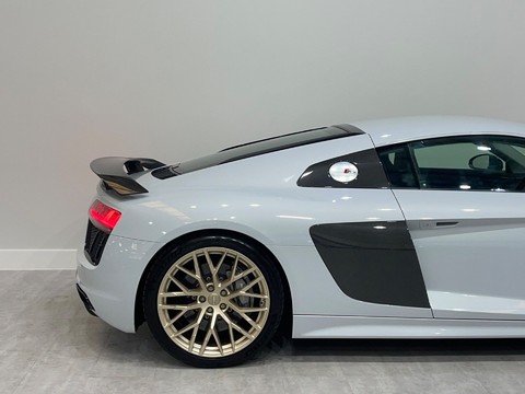 Audi R8 5.2 FSI V10 Plus S Tronic quattro Euro 6 (s/s) 2dr 37