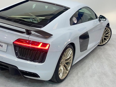 Audi R8 5.2 FSI V10 Plus S Tronic quattro Euro 6 (s/s) 2dr 80