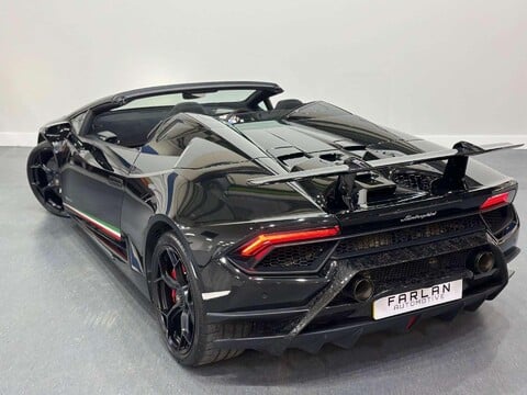 Lamborghini Huracan 5.2 V10 LP 640-4 Performante Spyder LDF 4WD Euro 6 (s/s) 2dr 5