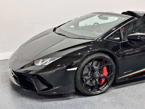 Lamborghini Huracan 5.2 V10 LP 640-4 Performante Spyder LDF 4WD Euro 6 (s/s) 2dr 67