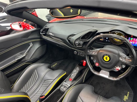 Ferrari 488 3.9T V8 Spider F1 DCT Euro 6 (s/s) 2dr 36