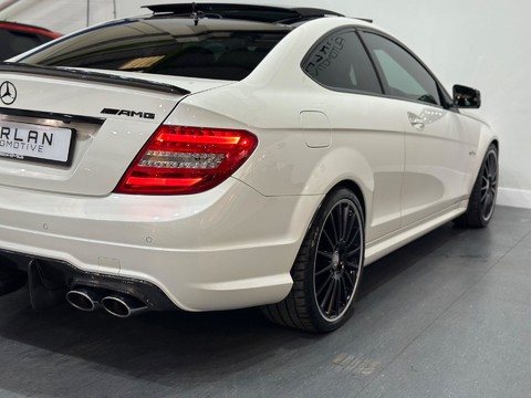 Mercedes-Benz C Class 6.3 C63 V8 AMG Edition 125 SpdS MCT Euro 5 2dr 27