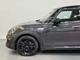 Mini Hatch 2.0 Cooper S Steptronic Euro 6 (s/s) 5dr 17