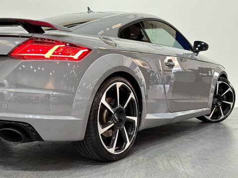 Audi TT 2.5 TFSI S Tronic quattro Euro 6 (s/s) 3dr 25