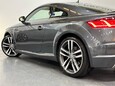 Audi TT 2.0 TFSI S line S Tronic Euro 6 (s/s) 3dr 31