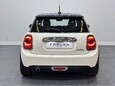 Mini Hatch 1.5 Cooper D Euro 6 (s/s) 3dr 26