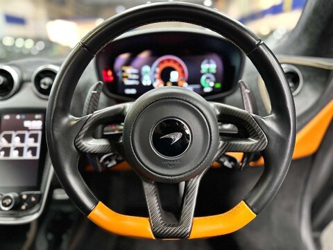 McLaren 570S 3.8 570s Coupe Semi-Auto 2dr 33