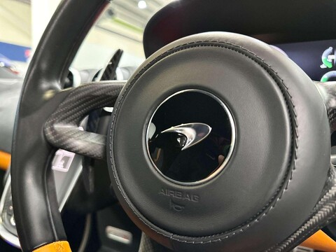 McLaren 570S 3.8 570s Coupe Semi-Auto 2dr 36