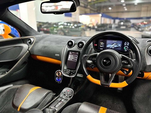 McLaren 570S 3.8 570s Coupe Semi-Auto 2dr 40