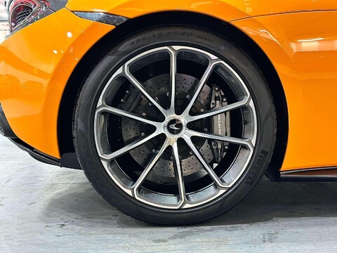 McLaren 570S 3.8 570s Coupe Semi-Auto 2dr 49