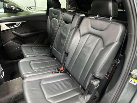 Audi SQ7 4.0 TDI V8 Tiptronic quattro Euro 6 (s/s) 5dr 36