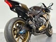 Yamaha R1 1000 ABS Super Sports 6