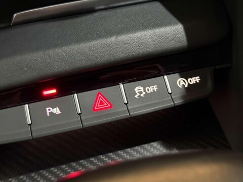 Audi R8 5.2 FSI V10 Plus S Tronic quattro Euro 6 (s/s) 2dr 51