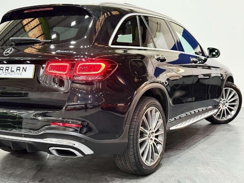 Mercedes-Benz GLC 2.0 GLC 300 AMG Line Premium+ 4Matic Auto 4WD 5dr 29