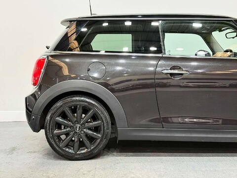 Mini Hatch 1.5 Cooper Auto 3dr 18