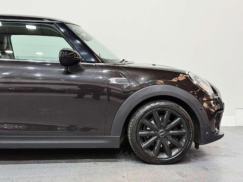 Mini Hatch 1.5 Cooper Auto 3dr 19