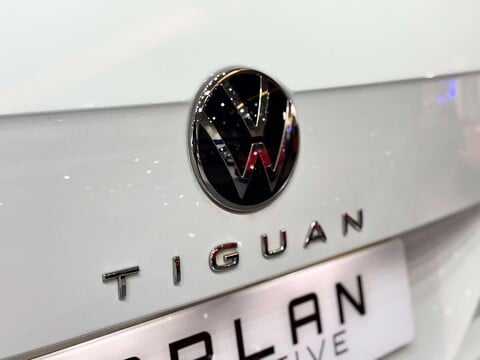 Volkswagen Tiguan 1.5 Tiguan Elegance TSi Semi-Auto 5dr 59