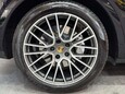 Porsche Cayenne 4.0 Cayenne V8 T Auto 4WD 5dr 71