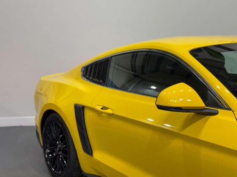 Ford Mustang 5.0 Mustang GT 2dr 12