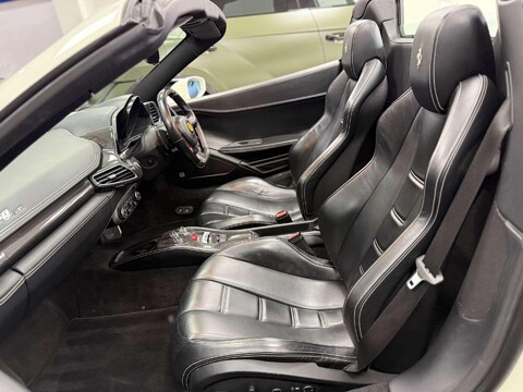 Ferrari 458 4.5 458 Spider DCT Semi-Auto 2dr 11