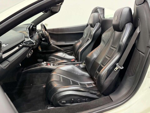 Ferrari 458 4.5 458 Spider DCT Semi-Auto 2dr 64