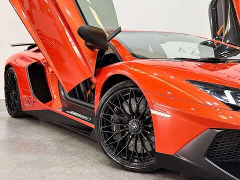 Lamborghini Aventador 6.5 V12 LP 750-4 Superveloce Coupe 2dr Petrol ISR 4WD Euro 6 (750 bhp) 9