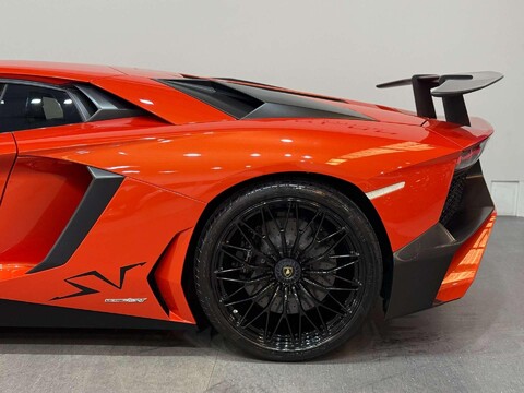 Lamborghini Aventador 6.5 V12 LP 750-4 Superveloce Coupe 2dr Petrol ISR 4WD Euro 6 (750 bhp) 38