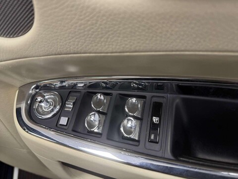 Rolls-Royce Ghost 6.6 Ghost V12 Extended Wheelbase 4dr 47