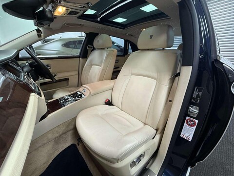 Rolls-Royce Ghost 6.6 Ghost V12 Extended Wheelbase 4dr 32