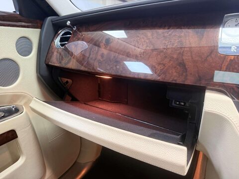 Rolls-Royce Ghost 6.6 Ghost V12 Extended Wheelbase 4dr 42