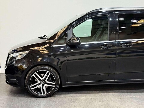 Mercedes-Benz V Class 2.2 V250d BlueTEC Sport MPV 5dr Diesel G-Tronic+ Euro 6 (s/s) 8 Seat XLWB ( 17