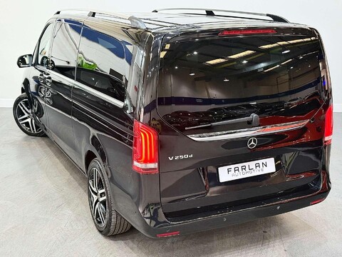 Mercedes-Benz V Class 2.2 V250d BlueTEC Sport MPV 5dr Diesel G-Tronic+ Euro 6 (s/s) 8 Seat XLWB ( 26