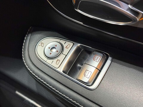 Mercedes-Benz V Class 2.2 V250d BlueTEC Sport MPV 5dr Diesel G-Tronic+ Euro 6 (s/s) 8 Seat XLWB ( 54