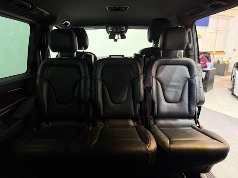 Mercedes-Benz V Class 2.2 V250d BlueTEC Sport MPV 5dr Diesel G-Tronic+ Euro 6 (s/s) 8 Seat XLWB ( 43