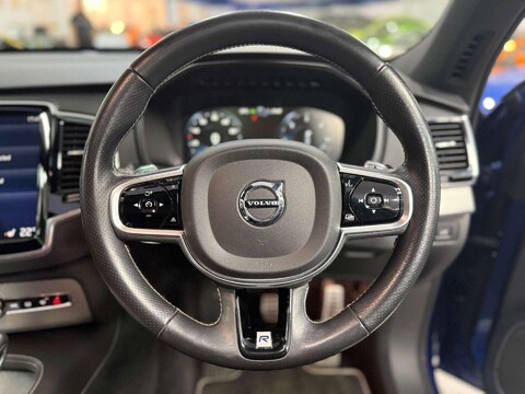 Volvo XC90 2.0 D5 PowerPulse R-Design SUV 5dr Diesel Auto 4WD Euro 6 (s/s) (235 ps) 33