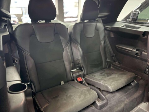 Volvo XC90 2.0 D5 PowerPulse R-Design SUV 5dr Diesel Auto 4WD Euro 6 (s/s) (235 ps) 36