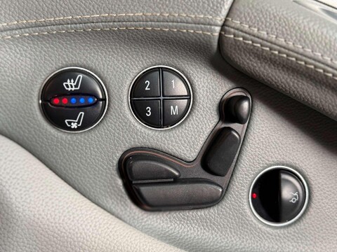 Mercedes-Benz SL Series 5.4 SL55 Kompressor AMG Convertible 2dr Petrol Automatic (246 g/km, 476 bhp 46