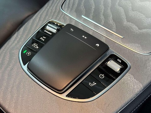 Mercedes-Benz E Class 2.0 E220d AMG Line Night Edition (Premium Plus) Estate 5dr Diesel G-Tronic+ 46