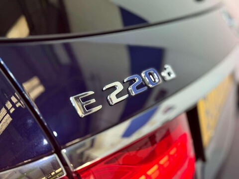 Mercedes-Benz E Class 2.0 E220d AMG Line Night Edition (Premium Plus) Estate 5dr Diesel G-Tronic+ 50