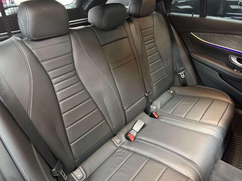Mercedes-Benz E Class 2.0 E220d AMG Line Night Edition (Premium Plus) Estate 5dr Diesel G-Tronic+ 32
