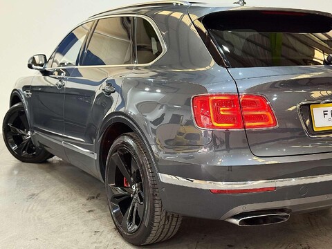 Bentley Bentayga 6.0 W12 SUV 5dr Petrol Auto 4WD Euro 6 (s/s) (608 ps) 24