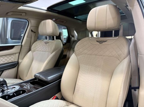 Bentley Bentayga 6.0 W12 SUV 5dr Petrol Auto 4WD Euro 6 (s/s) (608 ps) 