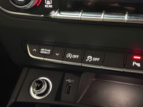 Audi SQ5 3.0 TFSI V6 SUV 5dr Petrol Tiptronic quattro Euro 6 (s/s) (354 ps) 35