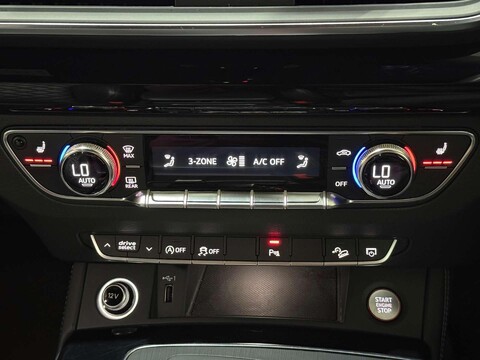 Audi SQ5 3.0 TFSI V6 SUV 5dr Petrol Tiptronic quattro Euro 6 (s/s) (354 ps) 37