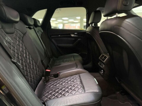 Audi SQ5 3.0 TFSI V6 SUV 5dr Petrol Tiptronic quattro Euro 6 (s/s) (354 ps) 47