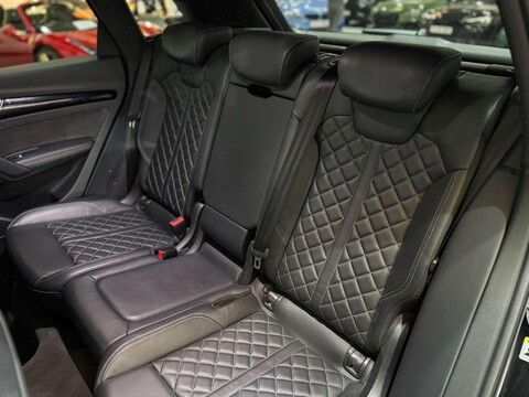 Audi SQ5 3.0 TFSI V6 SUV 5dr Petrol Tiptronic quattro Euro 6 (s/s) (354 ps) 43