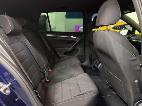 Volkswagen Golf 2.0 Golf R TSi 4Motion Semi-Auto 4WD 5dr 36