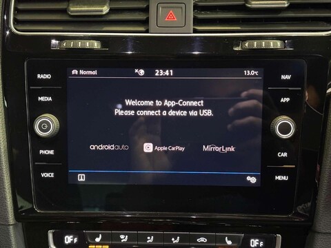 Volkswagen Golf 2.0 Golf R TSi 4Motion Semi-Auto 4WD 5dr 48