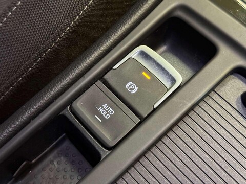 Volkswagen Golf 2.0 Golf R TSi 4Motion Semi-Auto 4WD 5dr 54